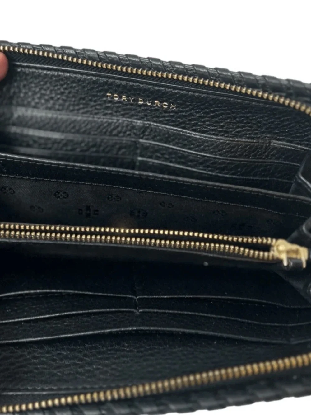Tory Burch Black Leather Zip Wallet EUC
